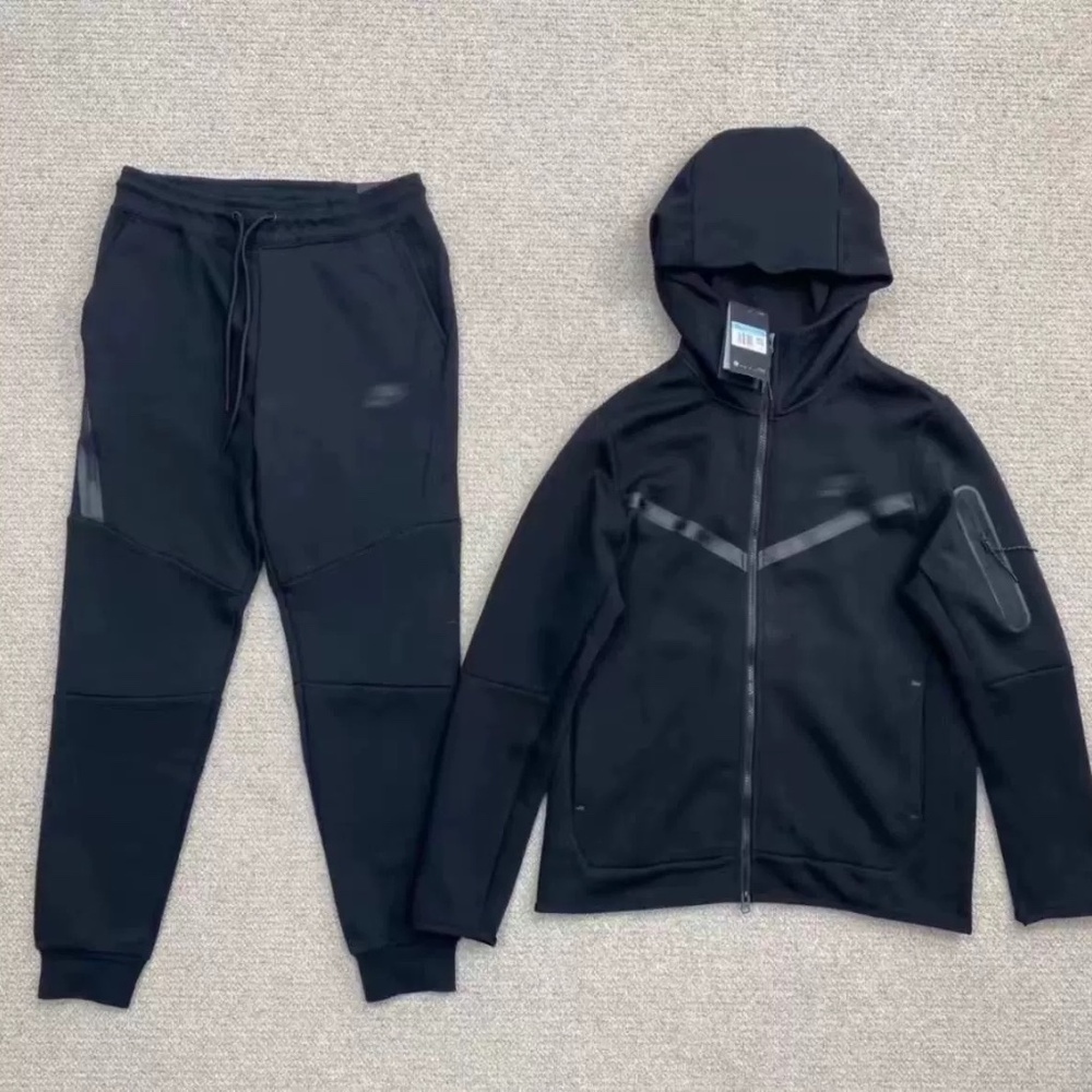 Nike tech fleece